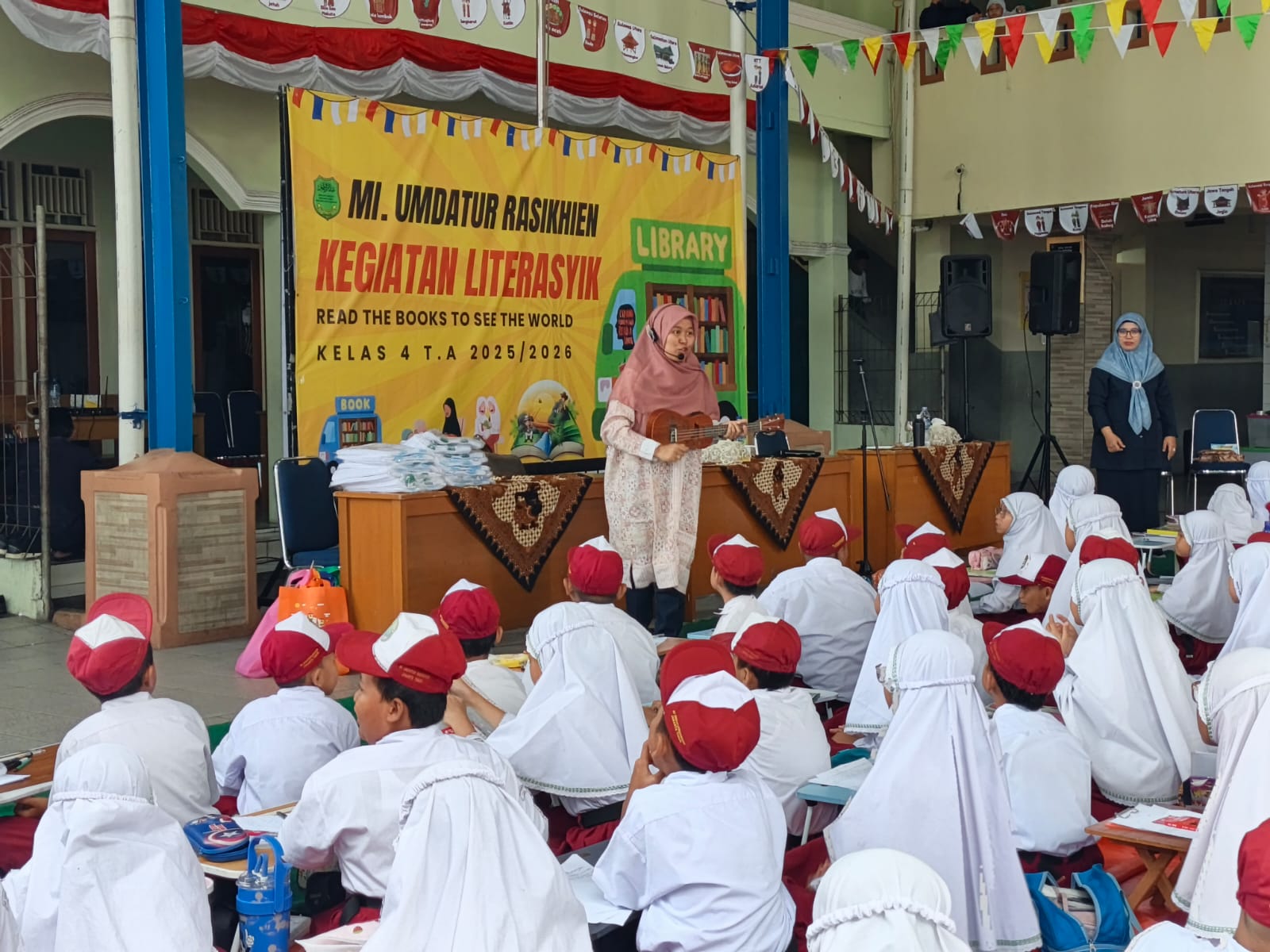 Wisata LiterAsyik Ke MI Umdatur Rasikhien